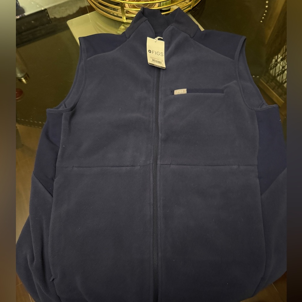 FIGS vest